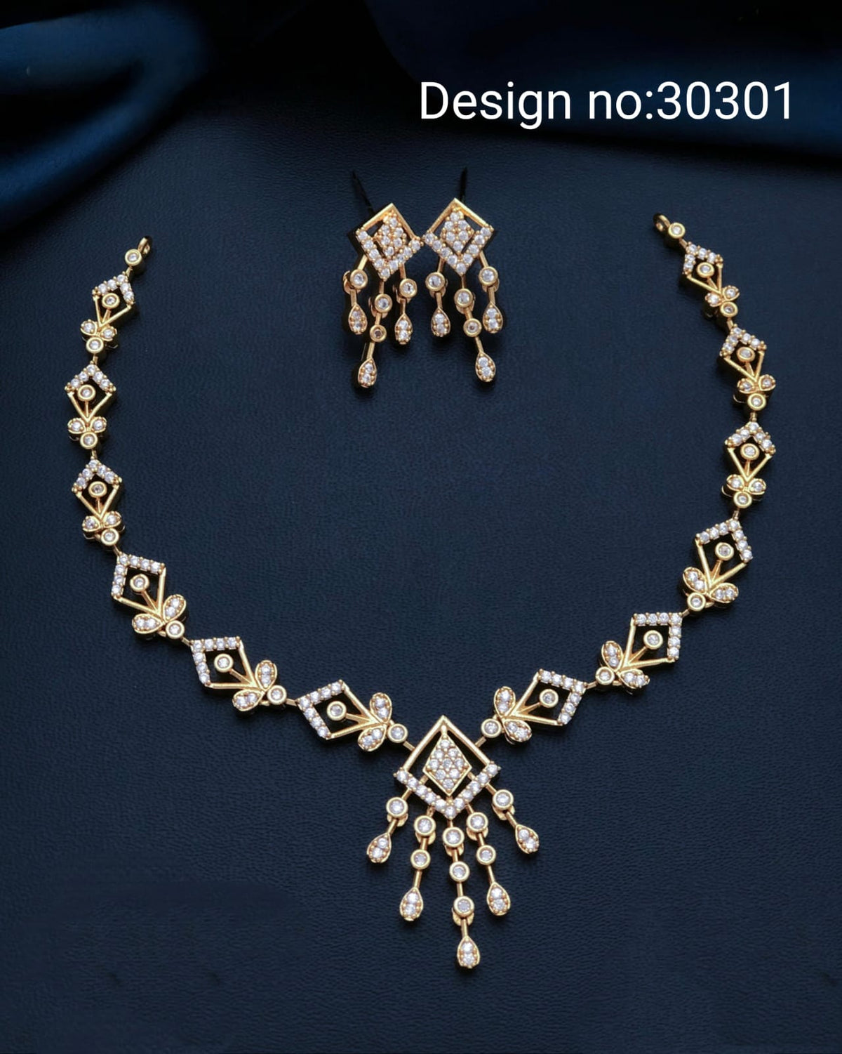 AD Antique Necklace