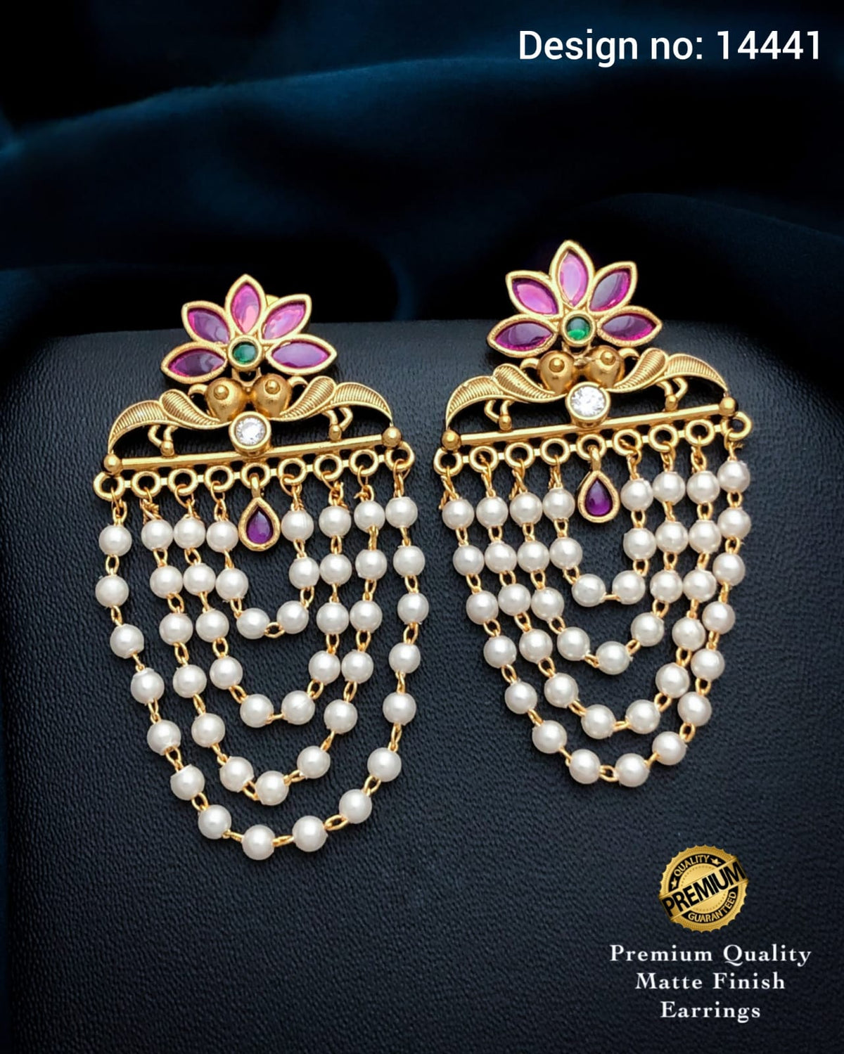 Pearl Layer Earrings